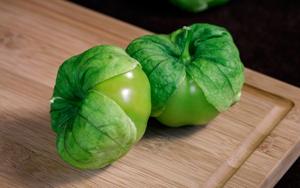 Tomatillo Seeds for Planting – Heirloom & Non-GMO Husk Tomato Salsa Variety