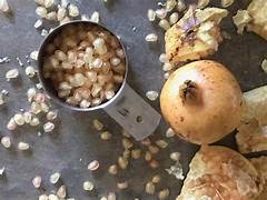 White Pomegranate fruit seeds for planting – Heirloom & Non-GMO garden seeds, rare sweet-tart variety for backyards